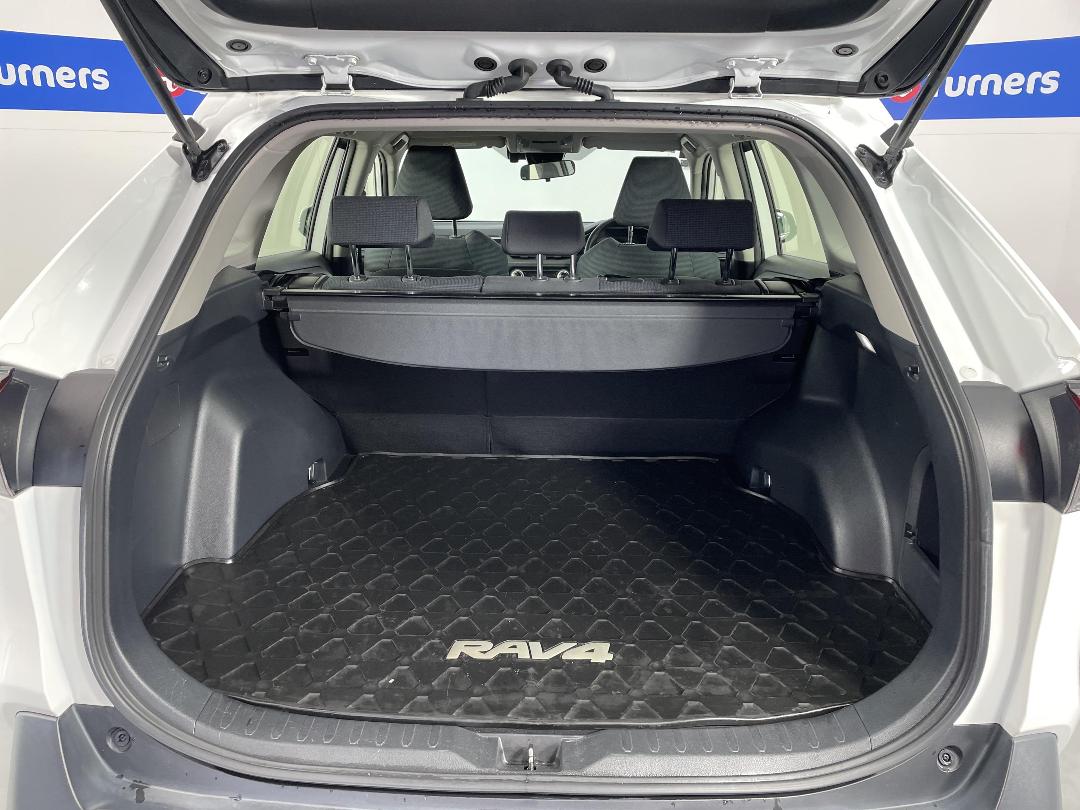 Photo '14' of Toyota Rav4