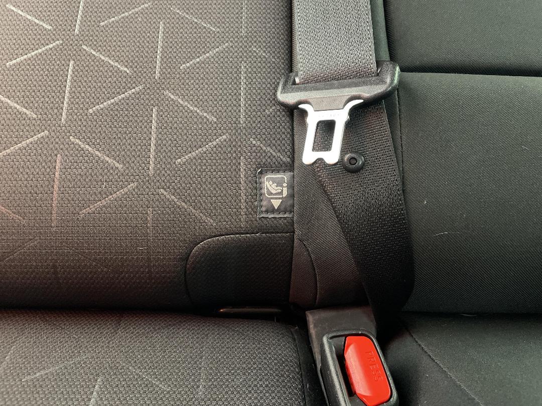 Photo '38' of Toyota Rav4 Photo '38' of Toyota Rav4