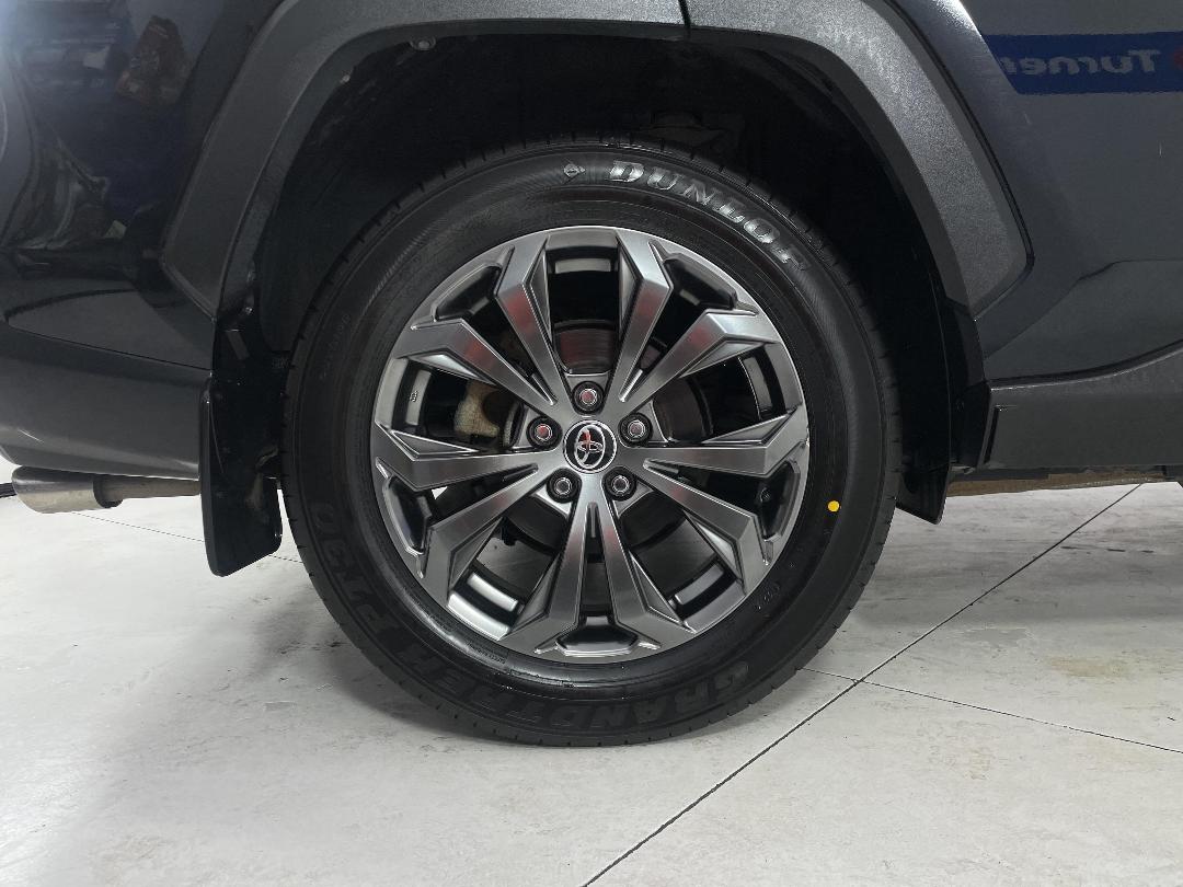 Photo '12' of Toyota Rav4