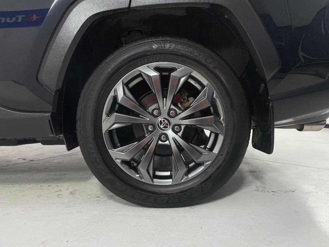 Photo '11' of Toyota Rav4