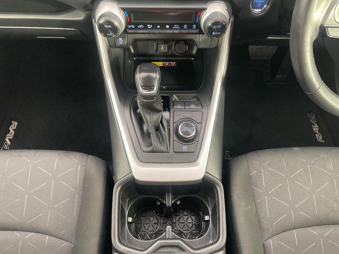 Photo '18' of Toyota Rav4