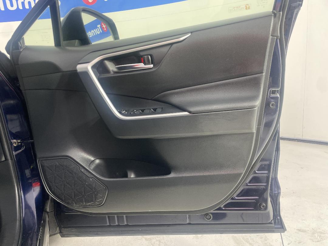 Photo '15' of Toyota Rav4 Photo '15' of Toyota Rav4