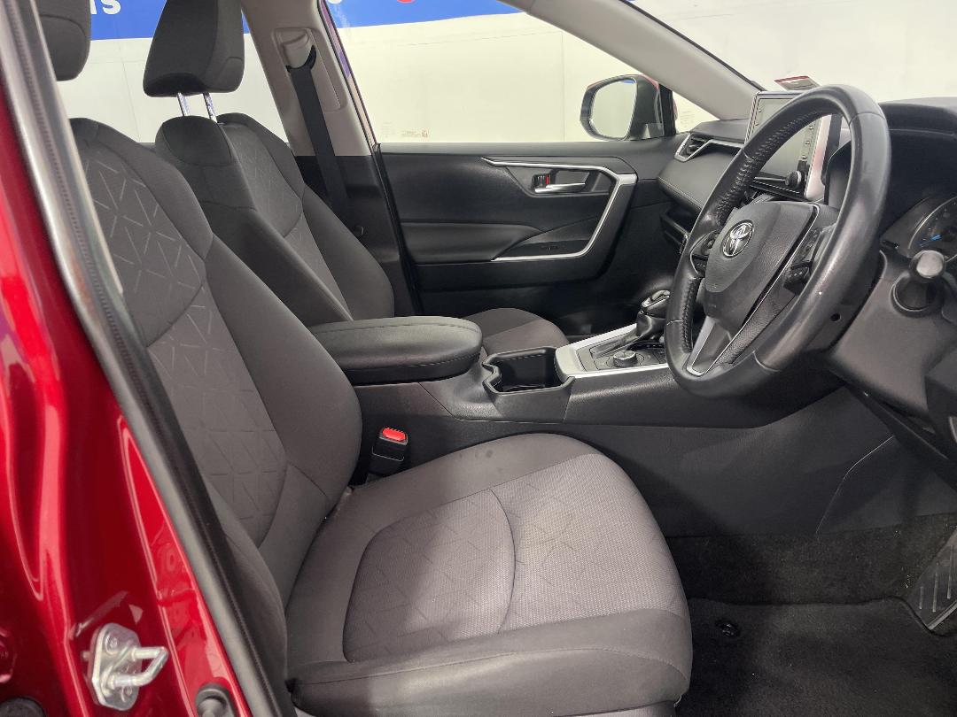 Photo '16' of Toyota Rav4 Photo '16' of Toyota Rav4