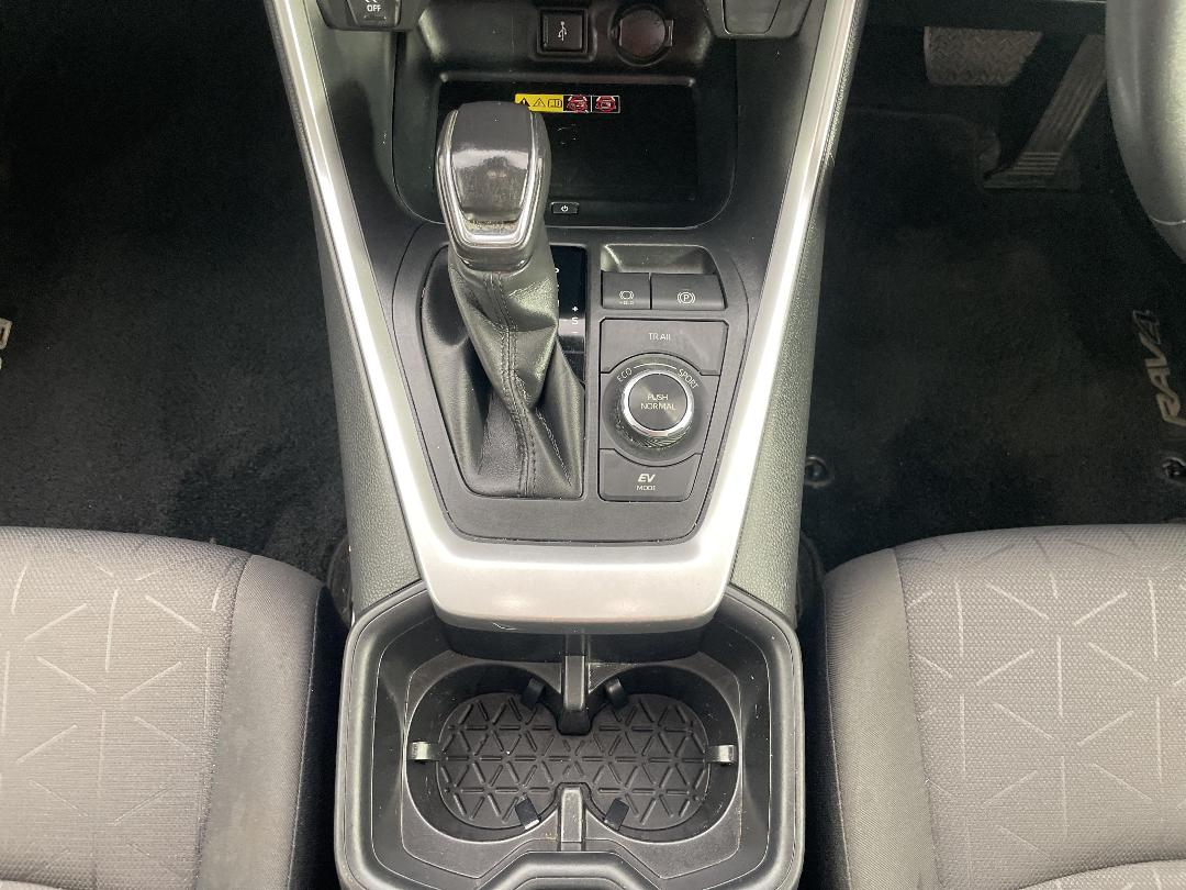 Photo '18' of Toyota Rav4 Photo '18' of Toyota Rav4