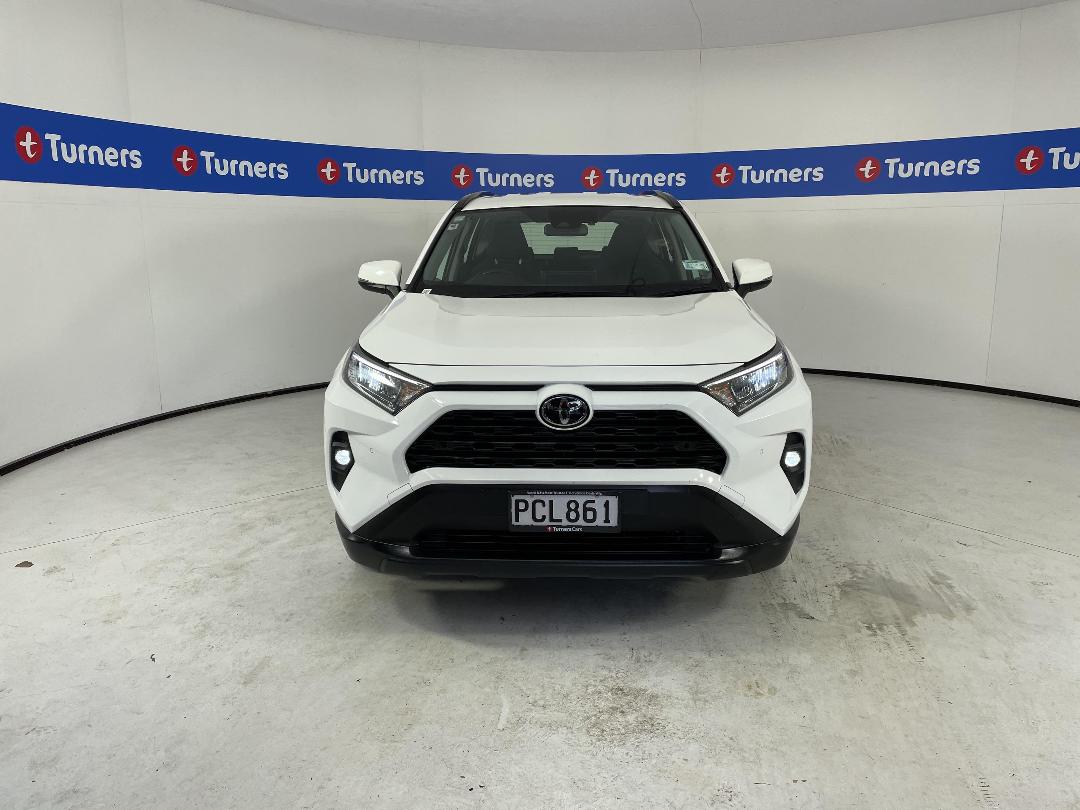 Photo '2' of Toyota Rav4