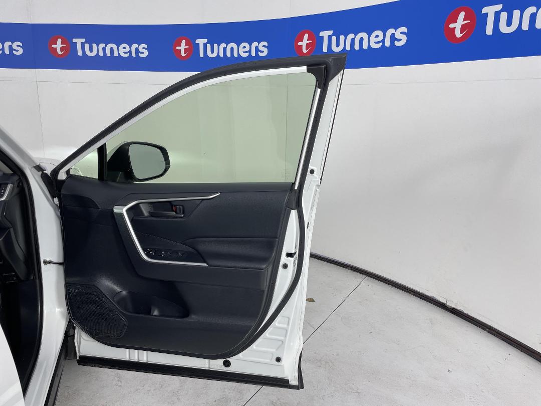 Photo '15' of Toyota Rav4