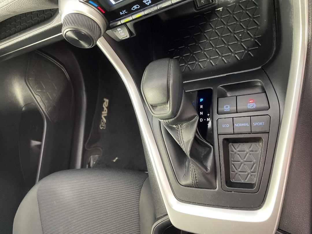 Photo '18' of Toyota Rav4