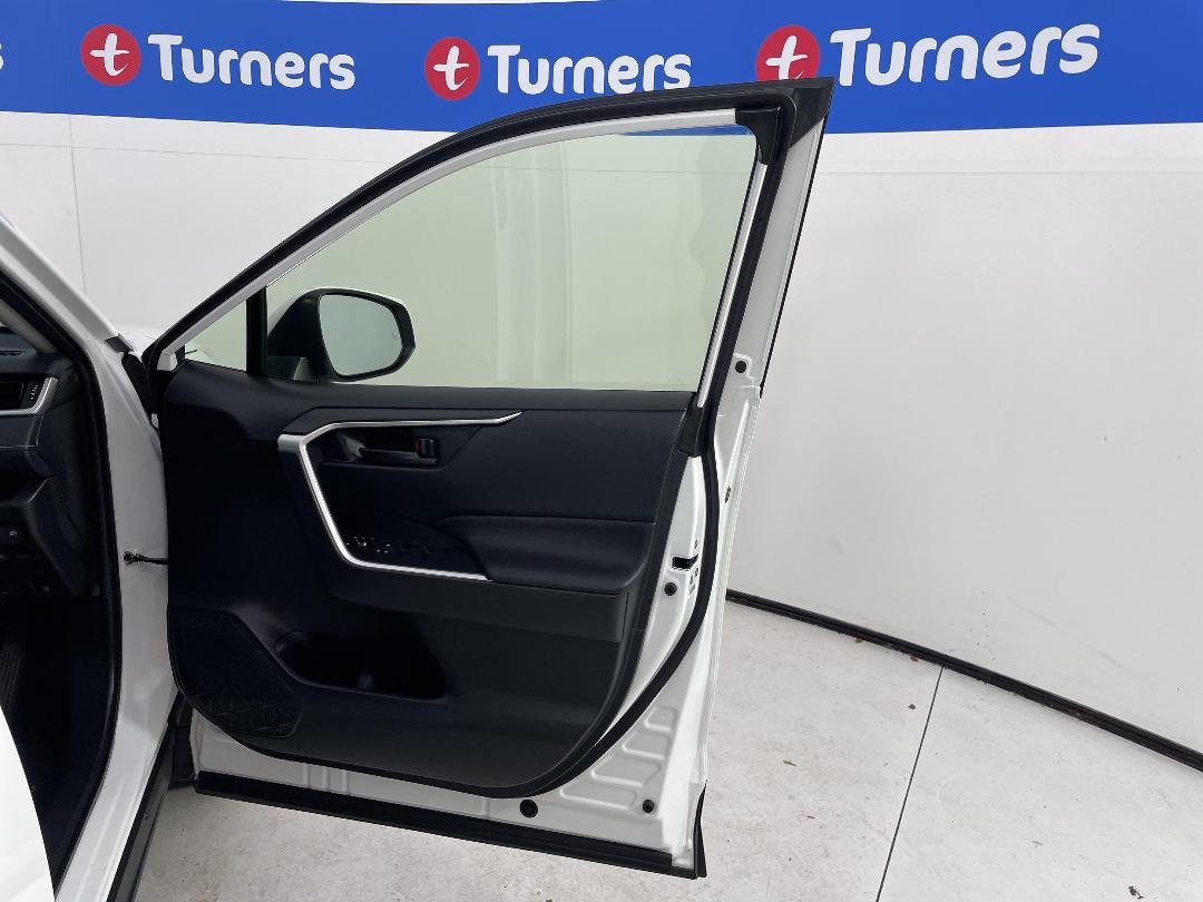 Photo '15' of Toyota Rav4