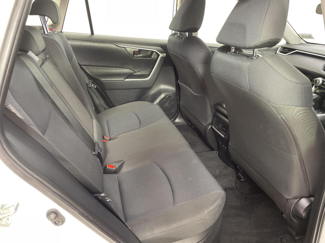 Photo '20' of Toyota Rav4