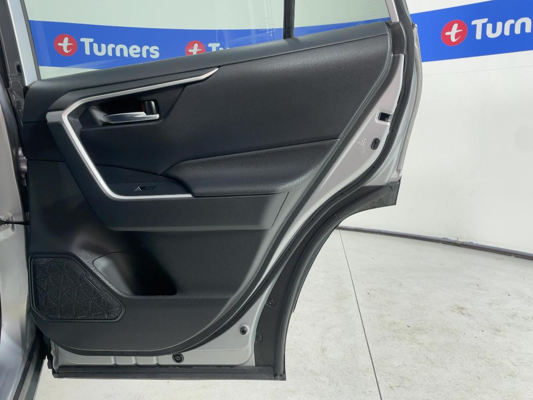 Photo '19' of Toyota Rav4 Photo '19' of Toyota Rav4