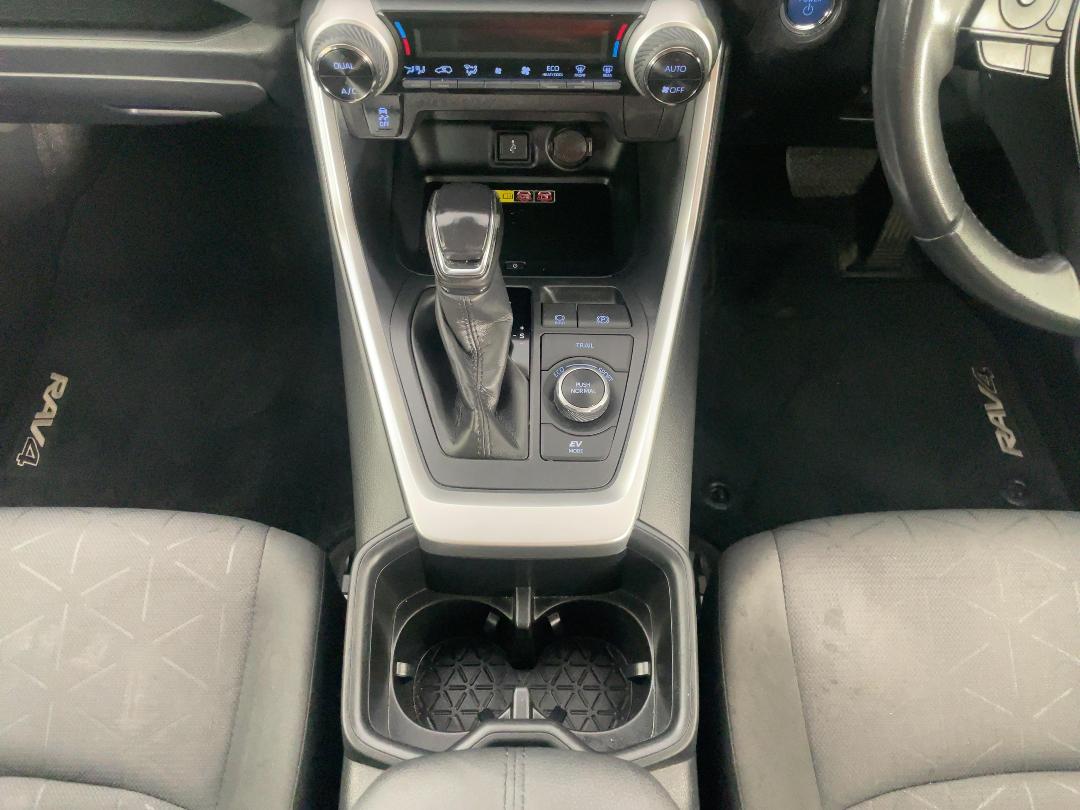 Photo '18' of Toyota Rav4 Photo '18' of Toyota Rav4