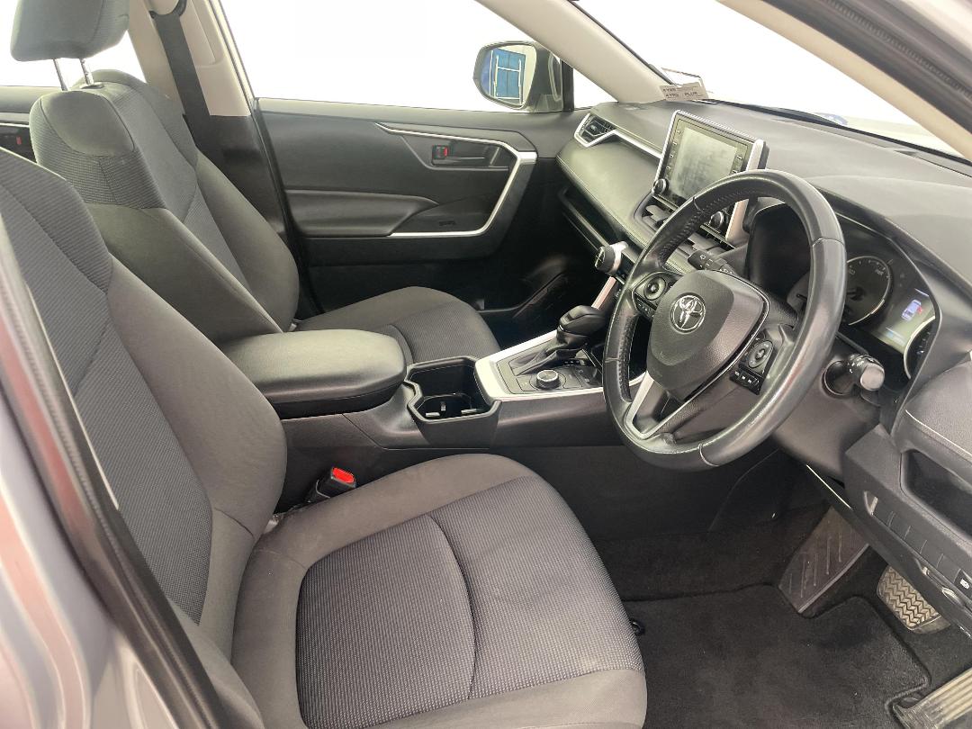 Photo '16' of Toyota Rav4 Photo '16' of Toyota Rav4