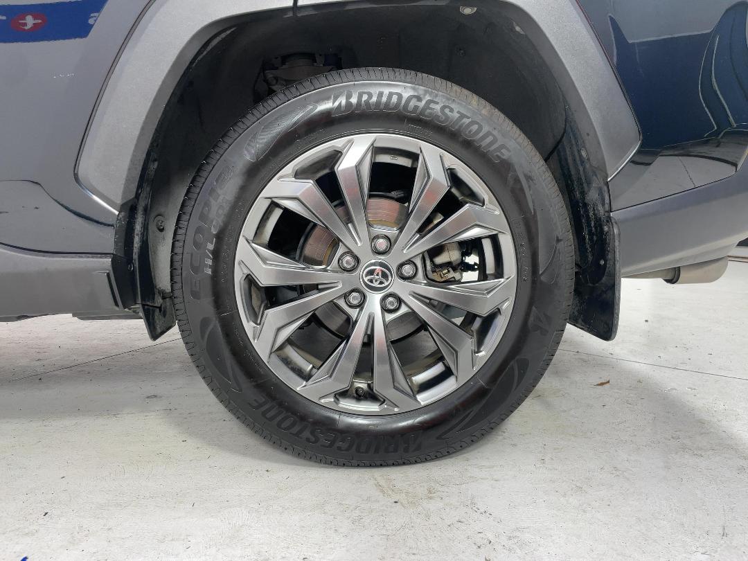 Photo '11' of Toyota Rav4