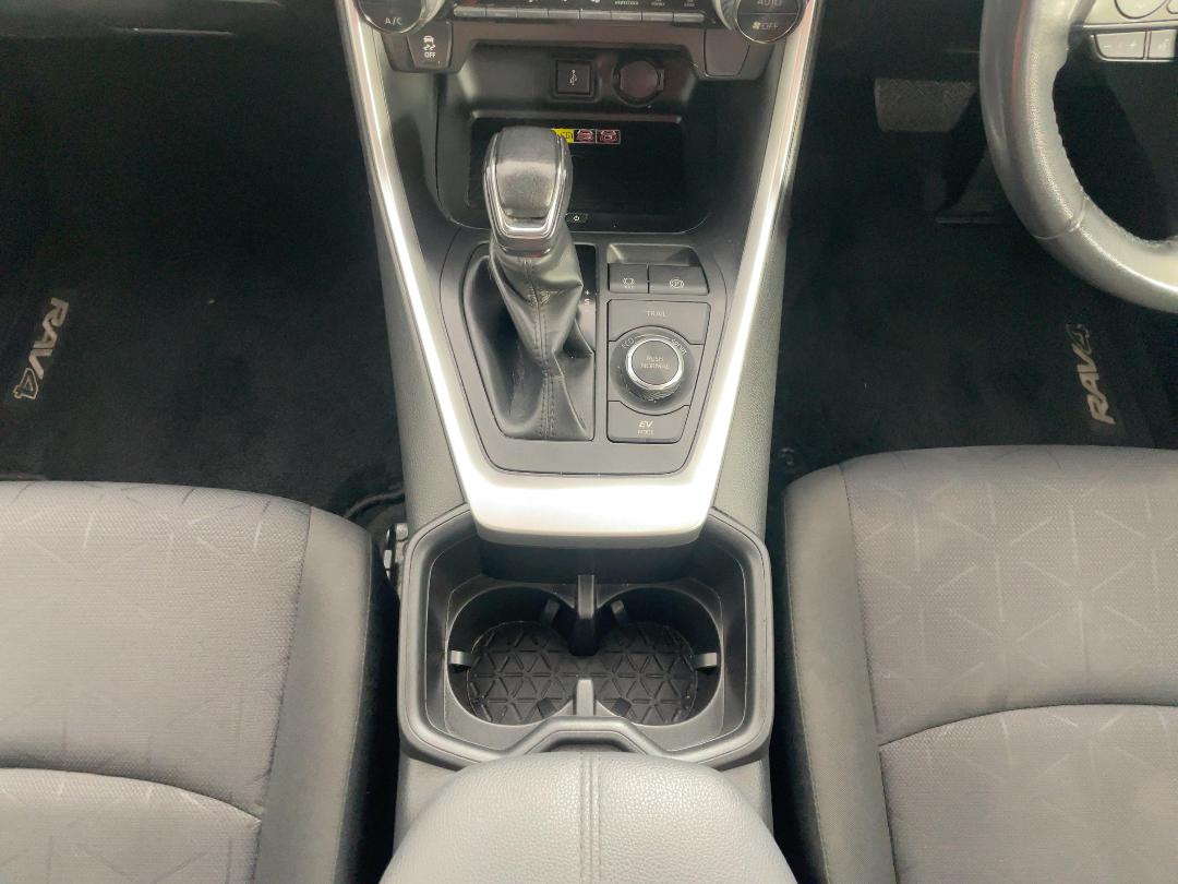 Photo '18' of Toyota Rav4