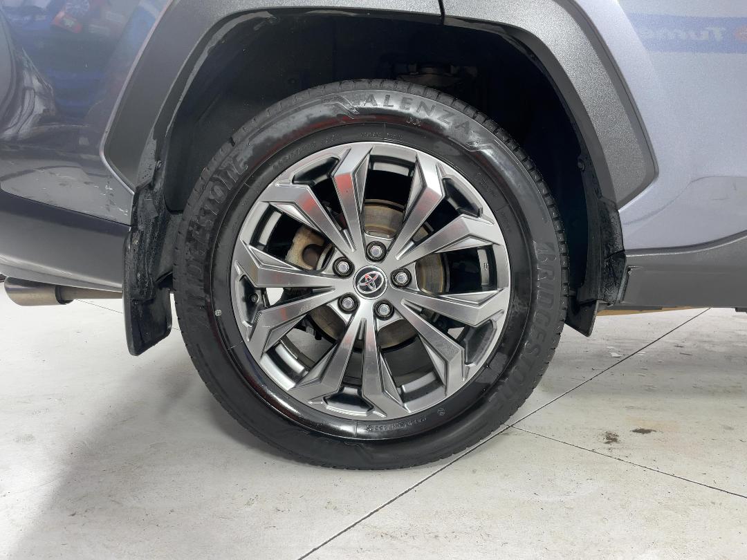 Photo '12' of Toyota Rav4