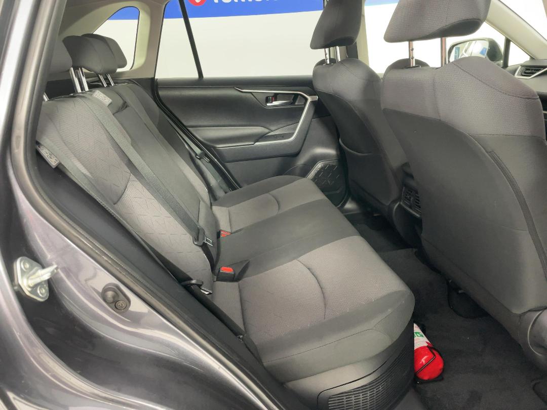 Photo '20' of Toyota Rav4