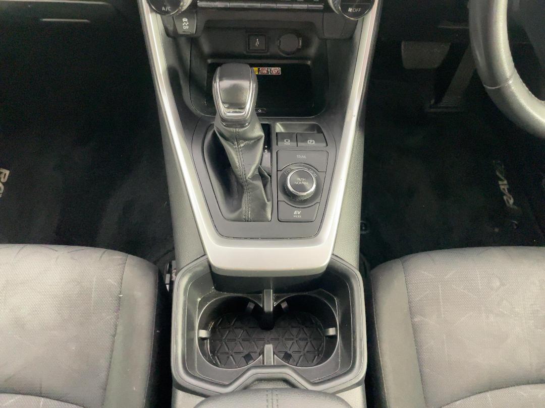 Photo '18' of Toyota Rav4