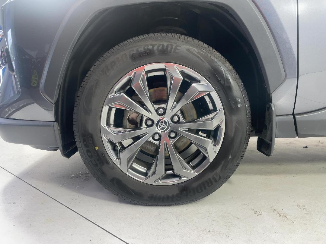 Photo '10' of Toyota Rav4