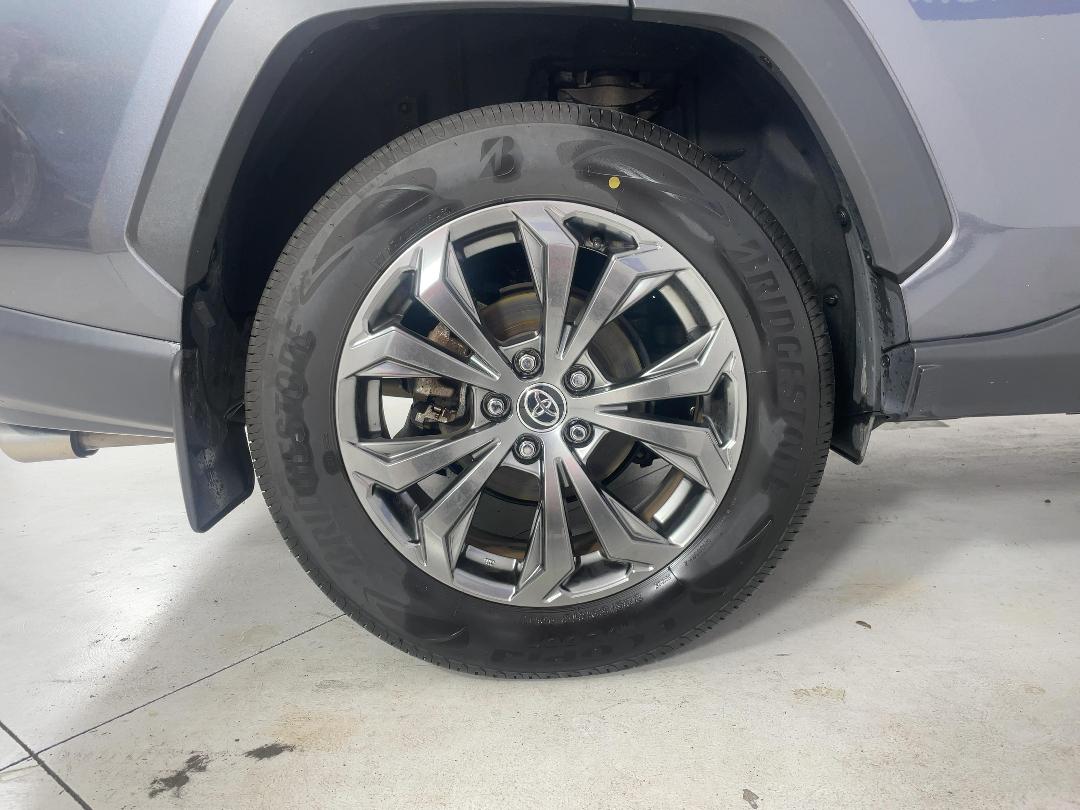 Photo '12' of Toyota Rav4