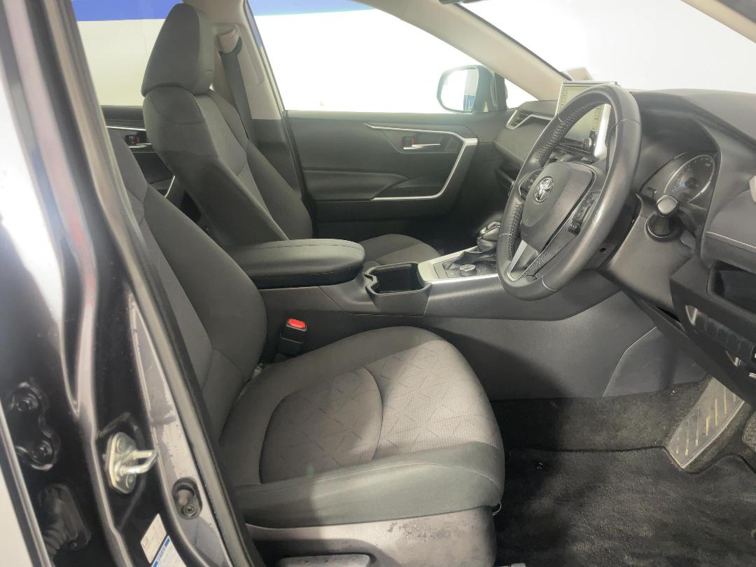 Photo '16' of Toyota Rav4