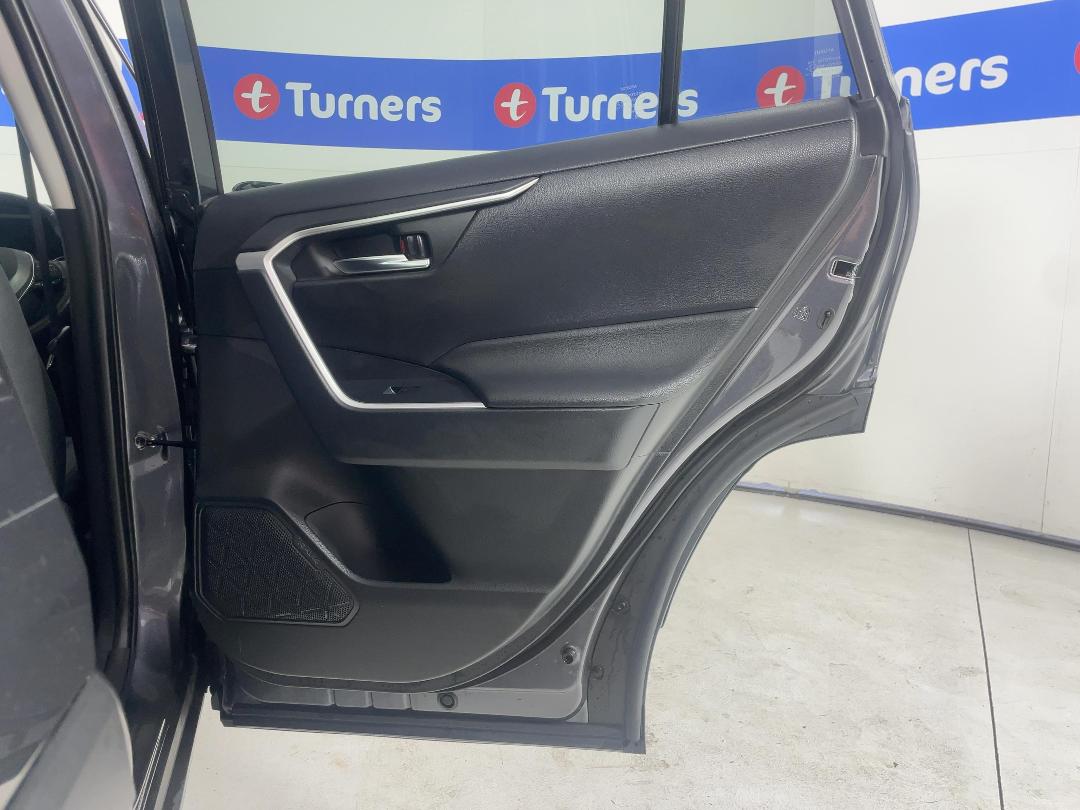 Photo '19' of Toyota Rav4