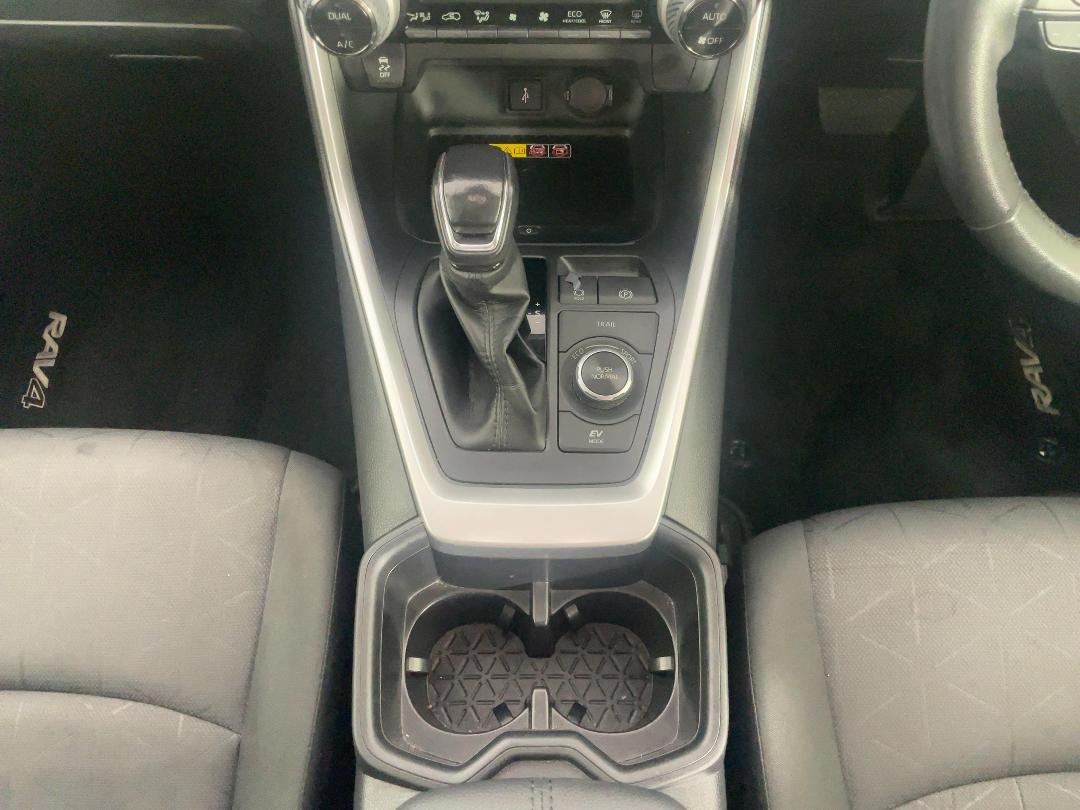 Photo '18' of Toyota Rav4