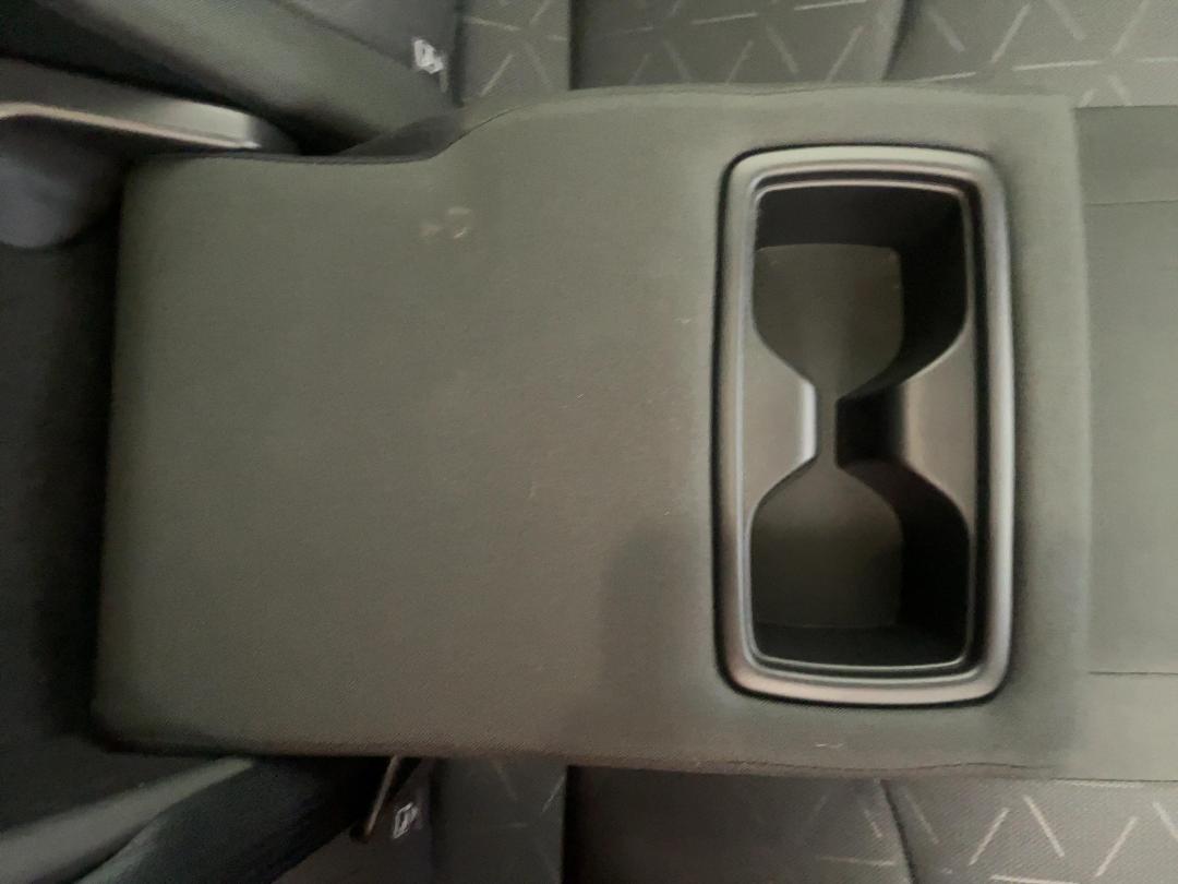 Photo '24' of Toyota Rav4