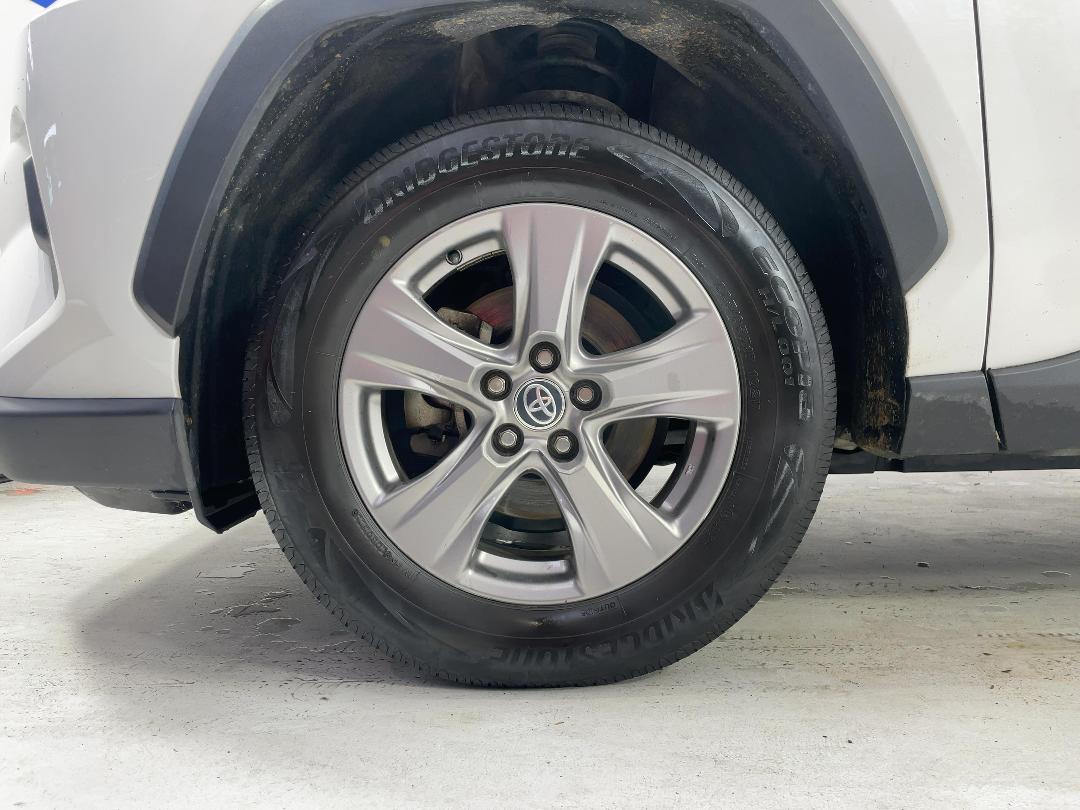 Photo '10' of Toyota Rav4