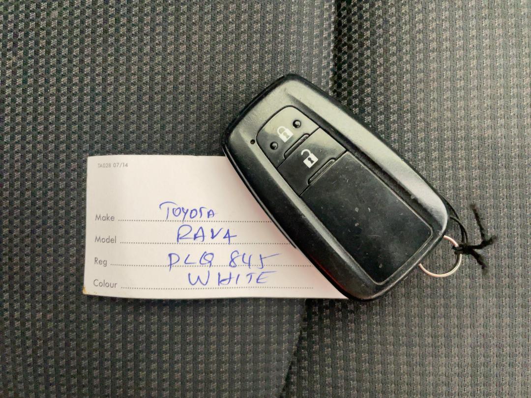 Photo '22' of Toyota Rav4