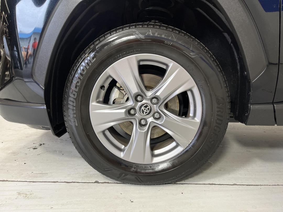 Photo '10' of Toyota Rav4