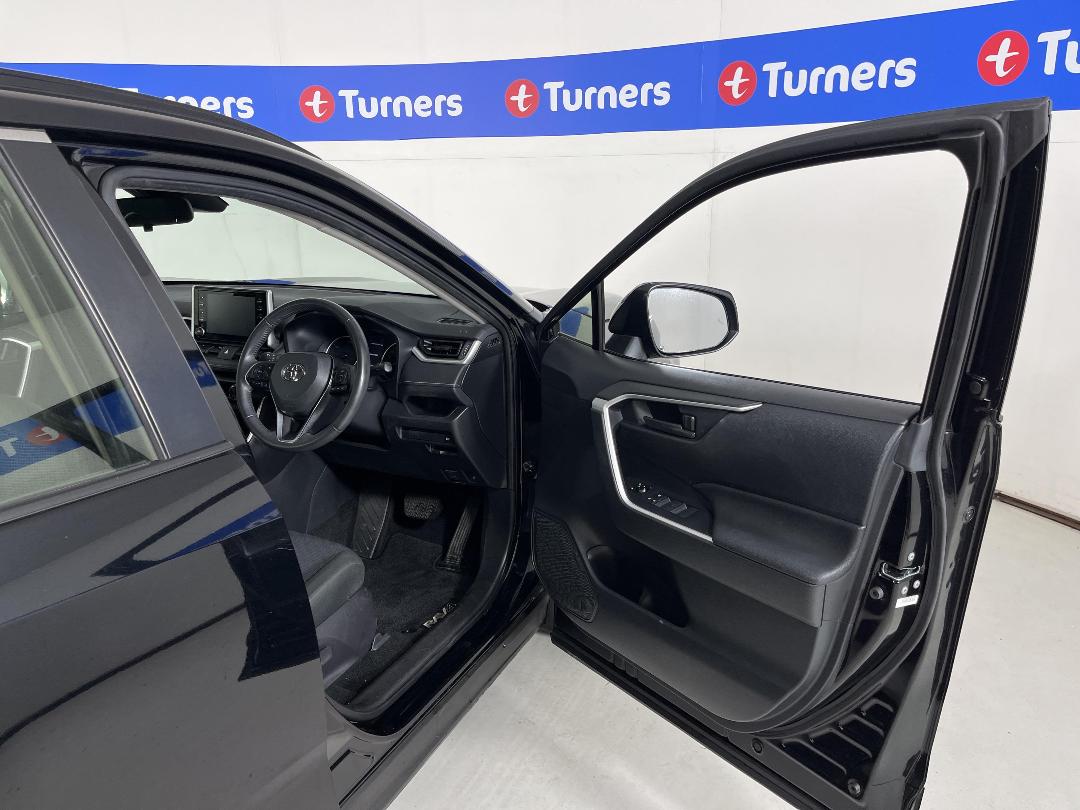 Photo '15' of Toyota Rav4