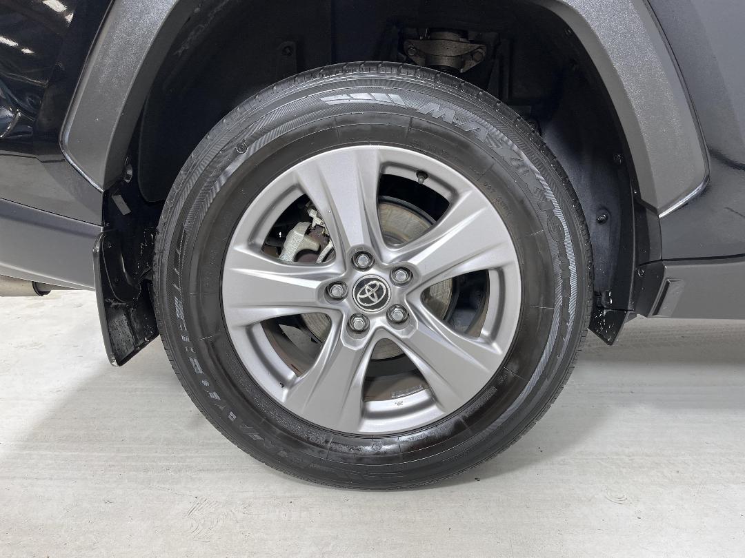 Photo '12' of Toyota Rav4