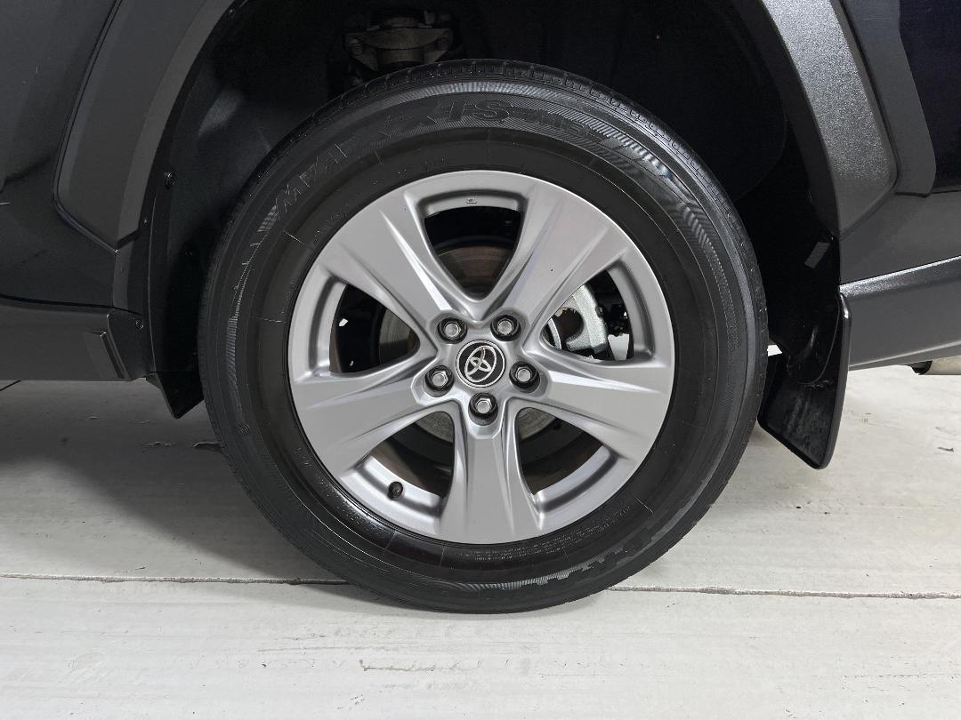 Photo '11' of Toyota Rav4