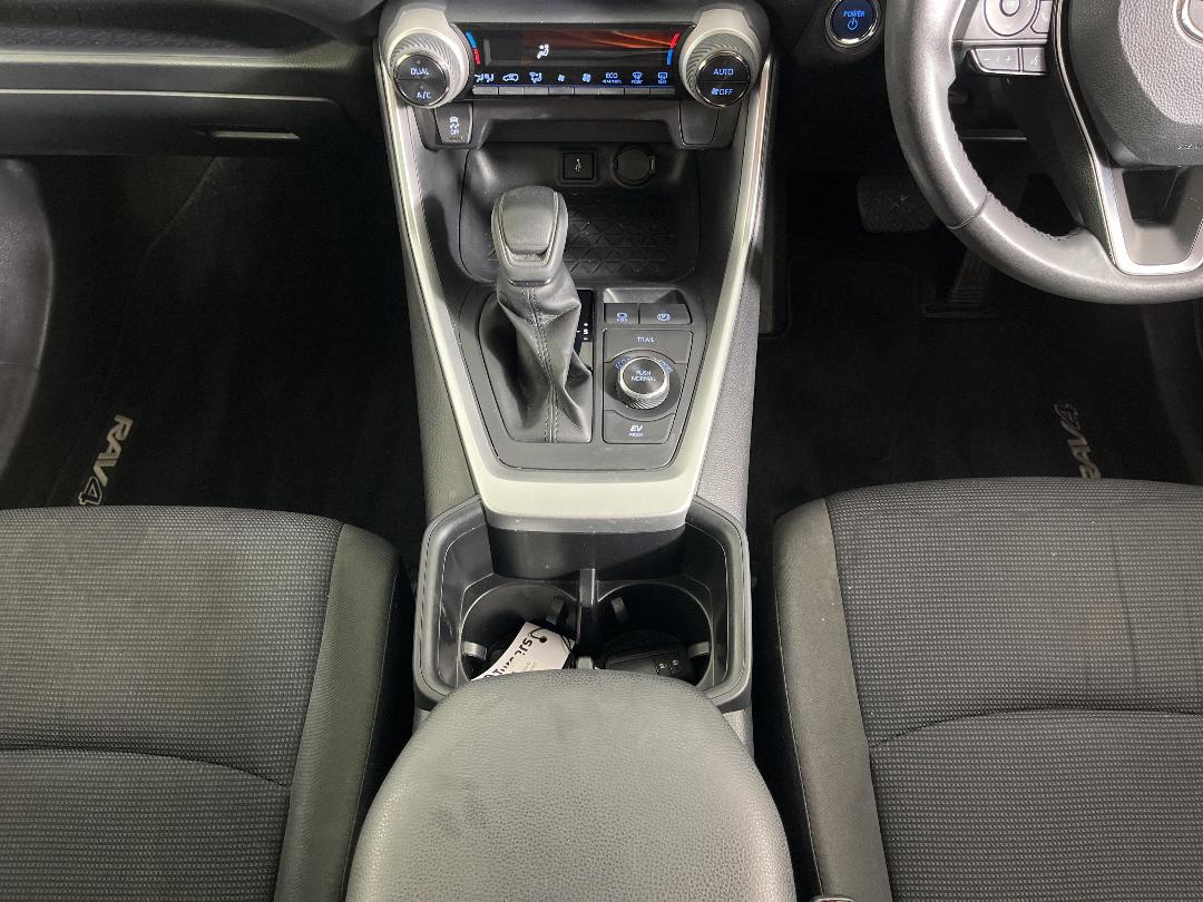 Photo '23' of Toyota Rav4