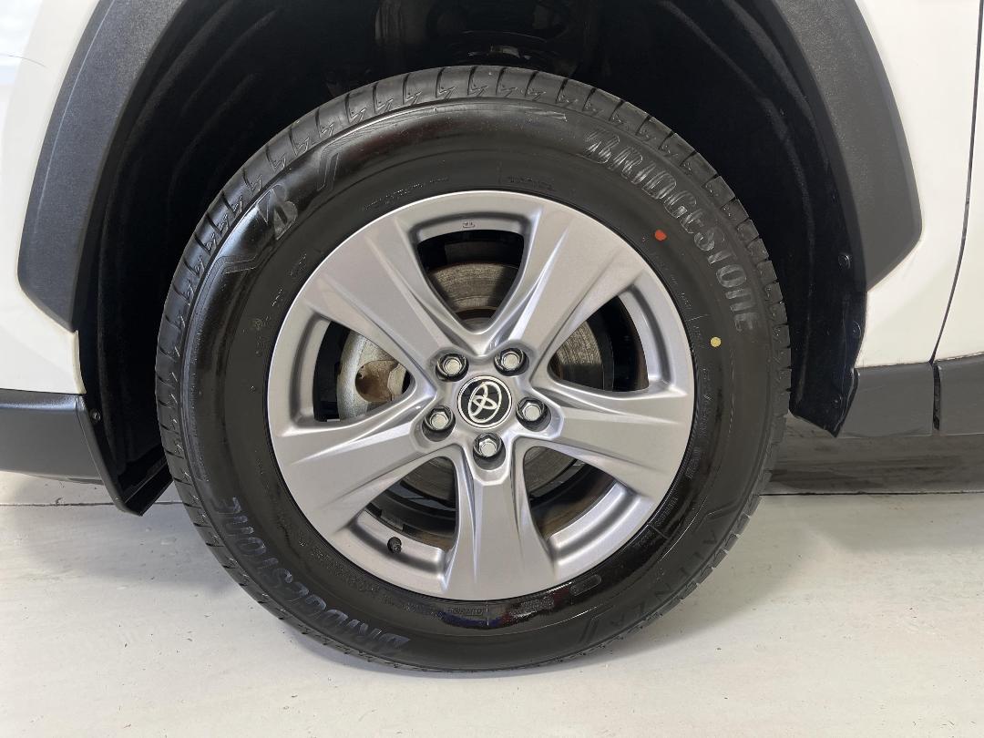 Photo '10' of Toyota Rav4