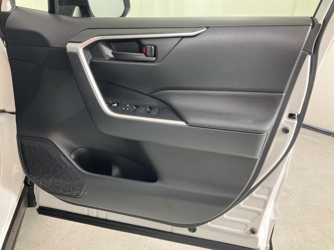 Photo '15' of Toyota Rav4 Photo '15' of Toyota Rav4