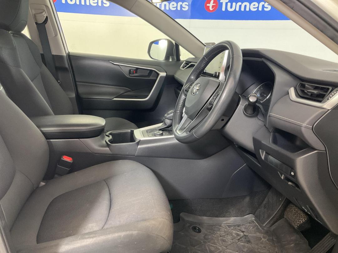 Photo '16' of Toyota Rav4 Photo '16' of Toyota Rav4