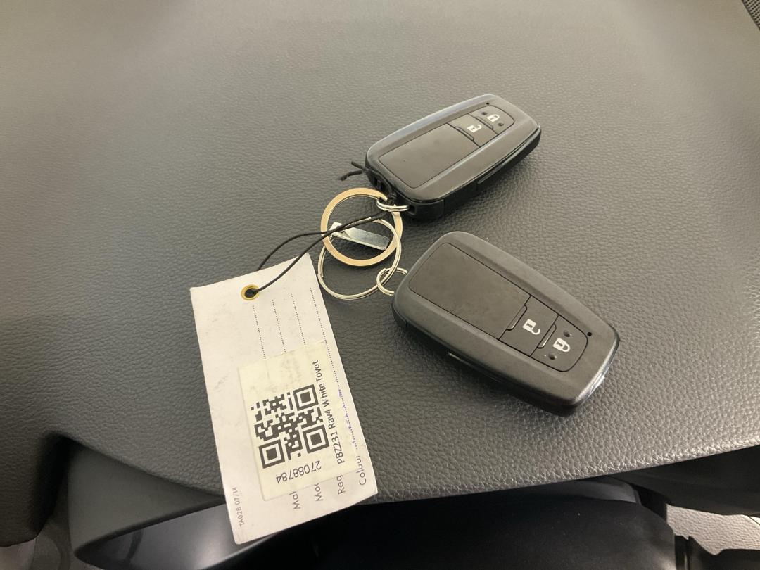 Photo '22' of Toyota Rav4 Photo '22' of Toyota Rav4