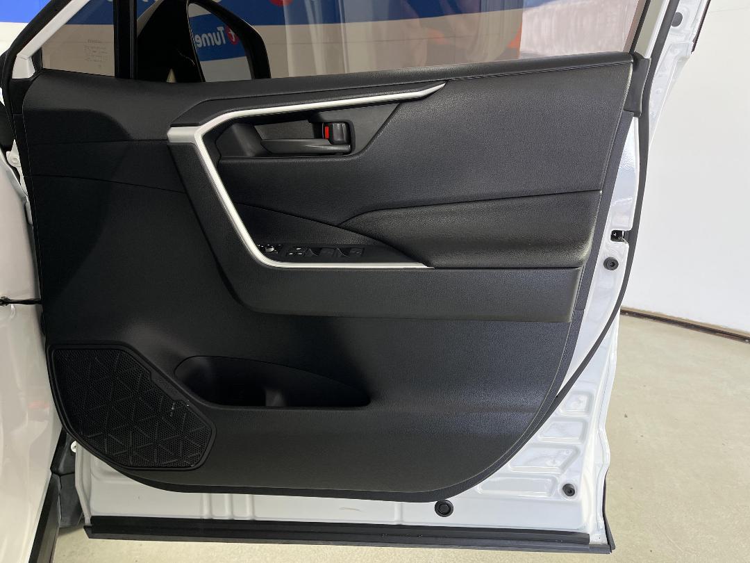 Photo '15' of Toyota Rav4 Photo '15' of Toyota Rav4