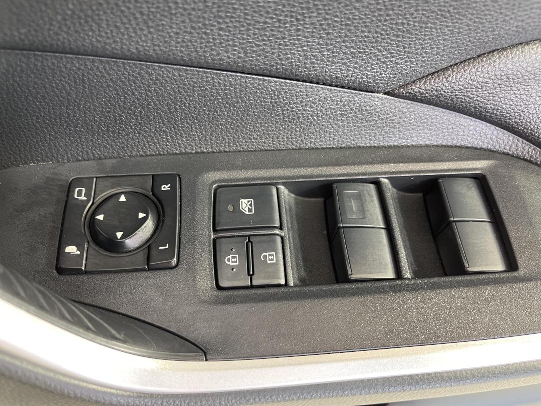 Photo '23' of Toyota Rav4 Photo '23' of Toyota Rav4