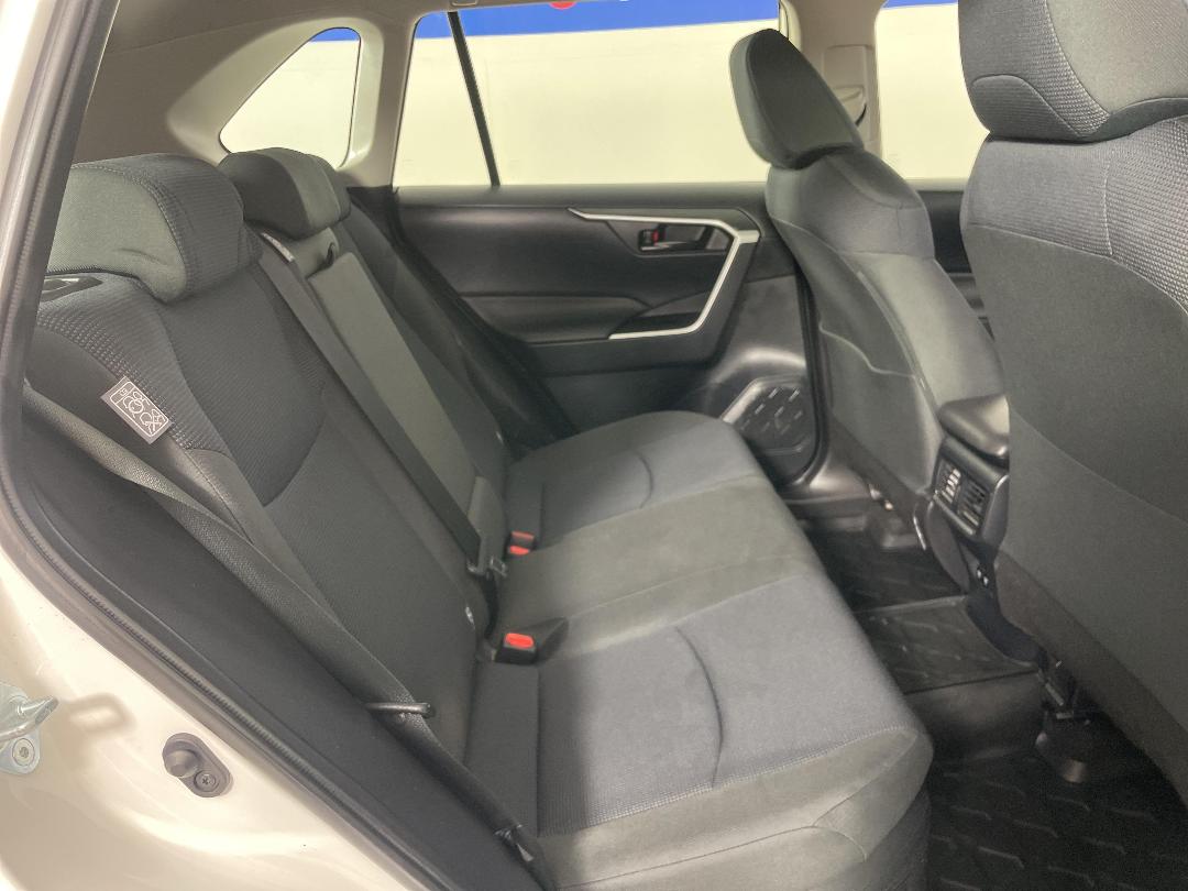 Photo '20' of Toyota Rav4