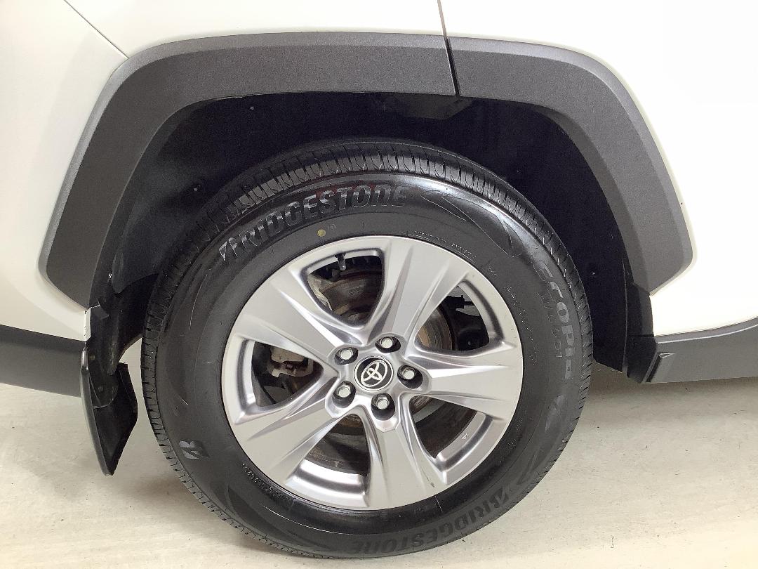 Photo '12' of Toyota Rav4