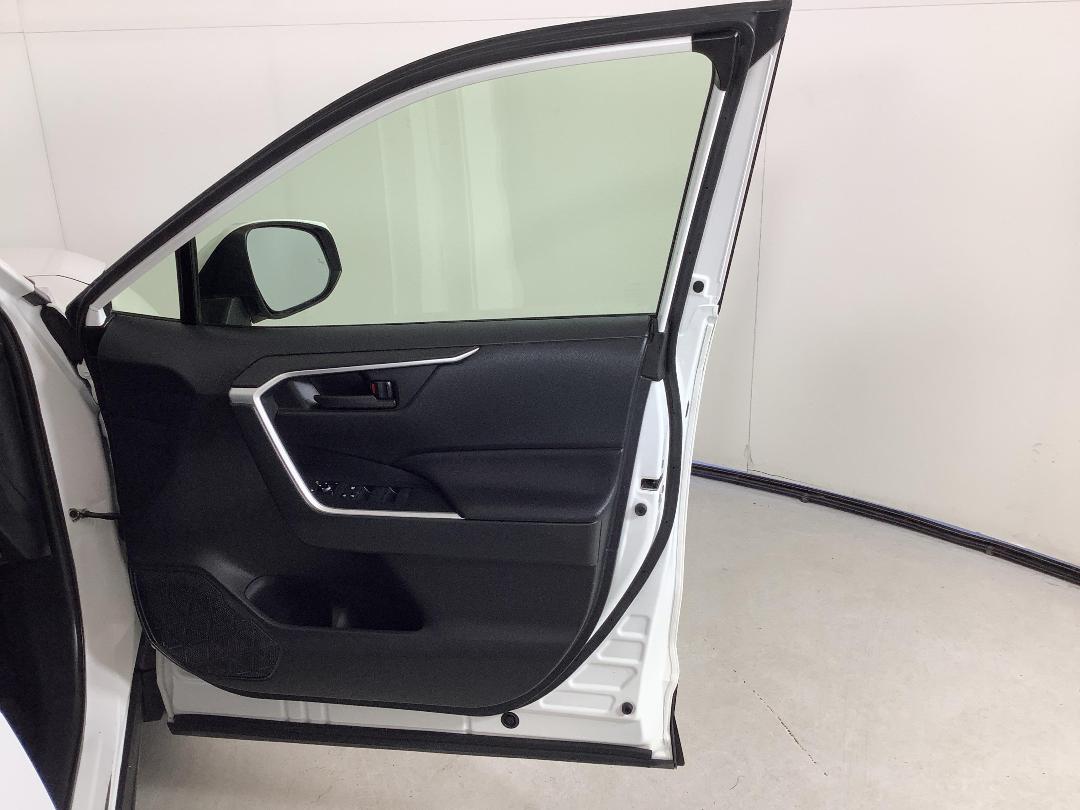 Photo '15' of Toyota Rav4