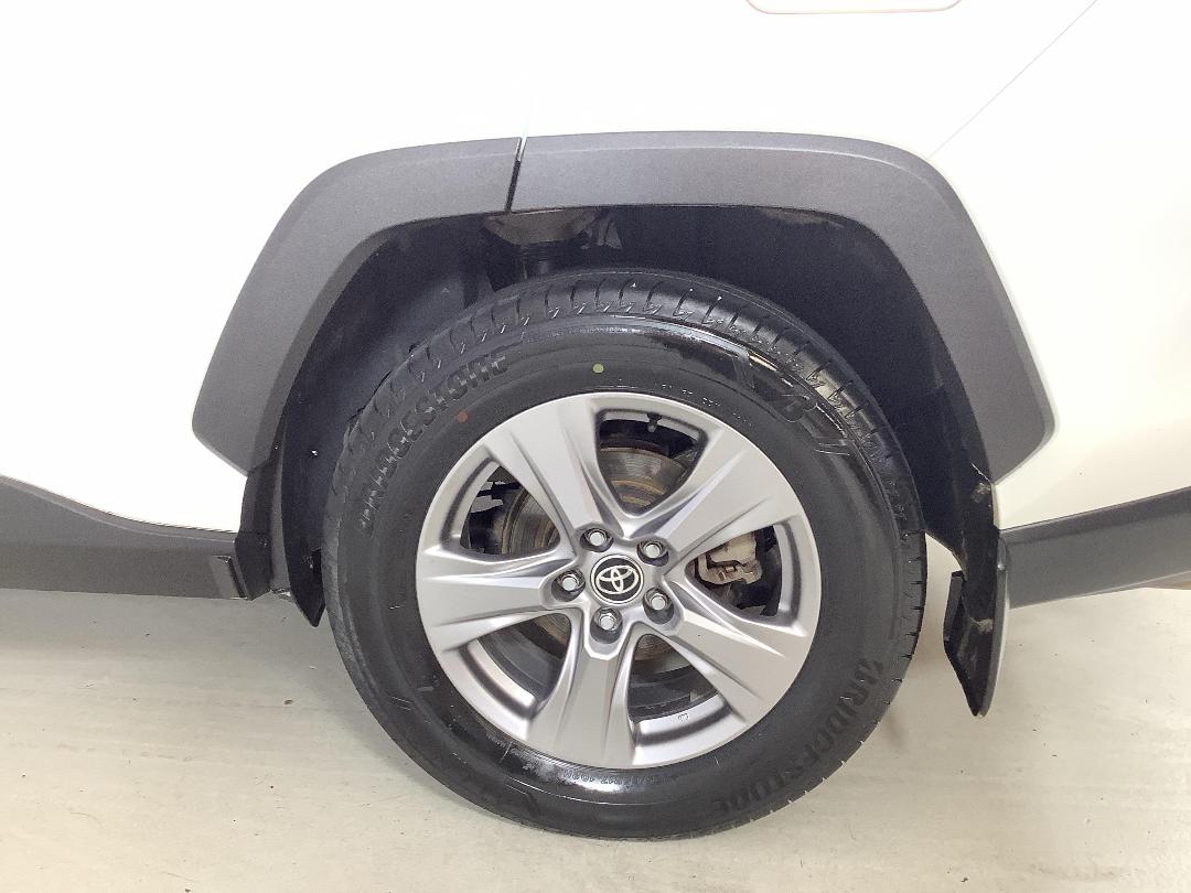 Photo '11' of Toyota Rav4