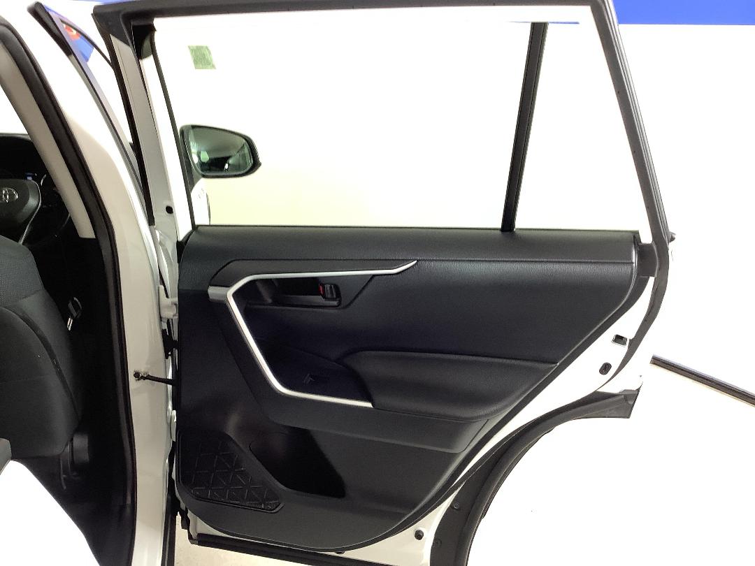 Photo '19' of Toyota Rav4