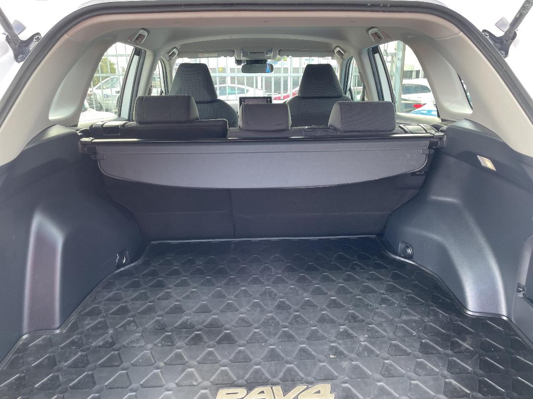 Photo '14' of Toyota Rav4