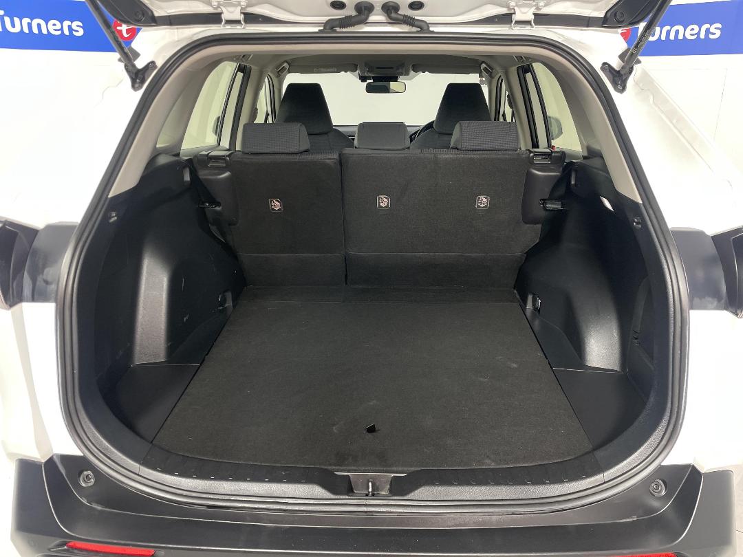 Photo '14' of Toyota Rav4