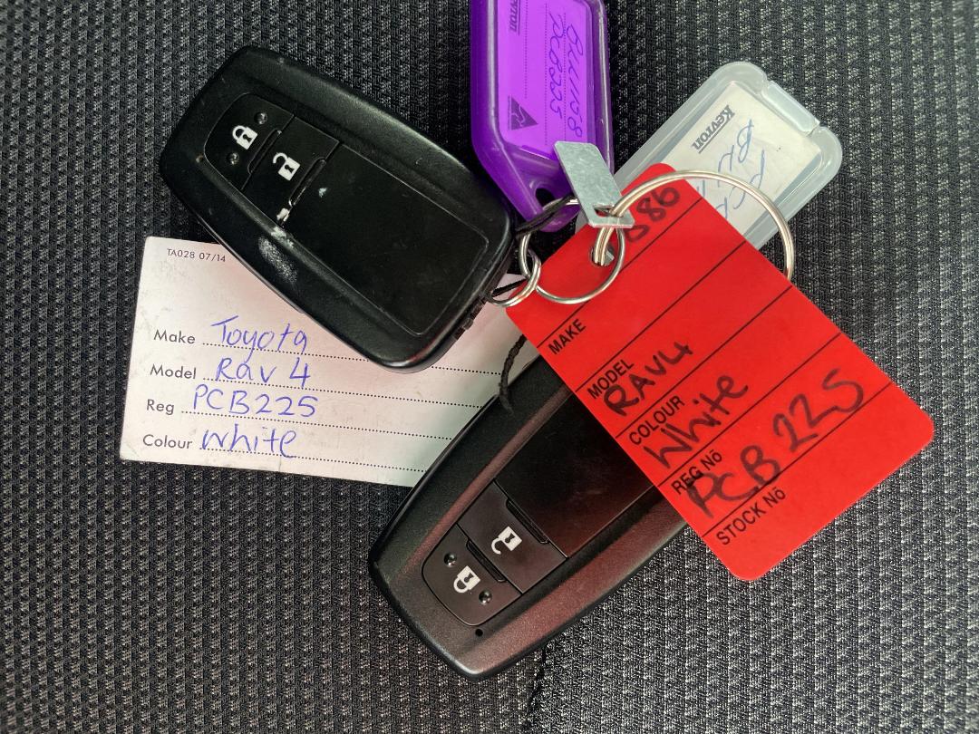 Photo '22' of Toyota Rav4