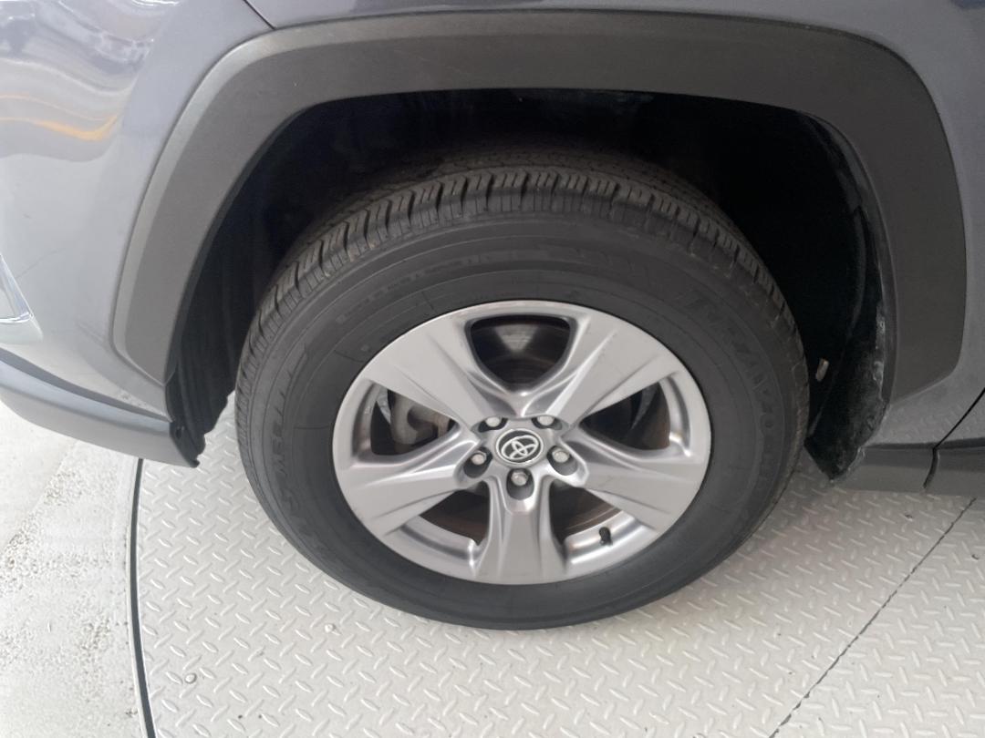 Photo '10' of Toyota Rav4