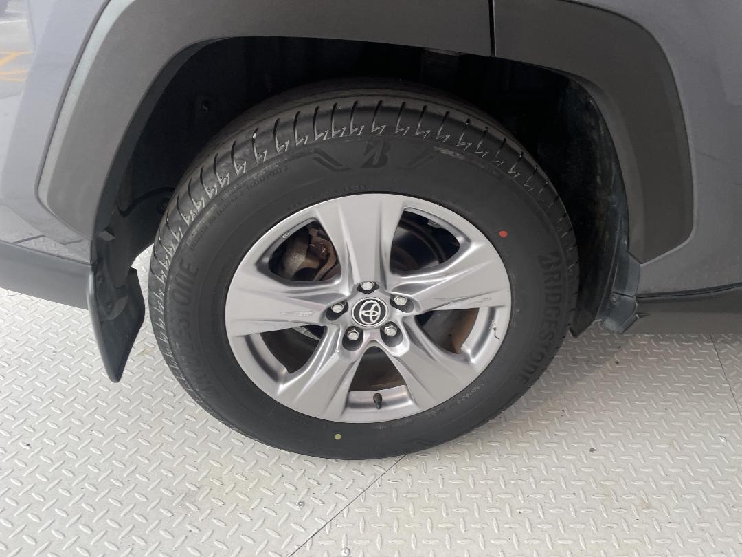 Photo '12' of Toyota Rav4